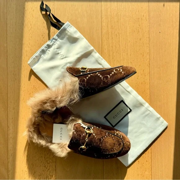 Gucci Brown Loafers with Fur Trim - Picture 3 of 4